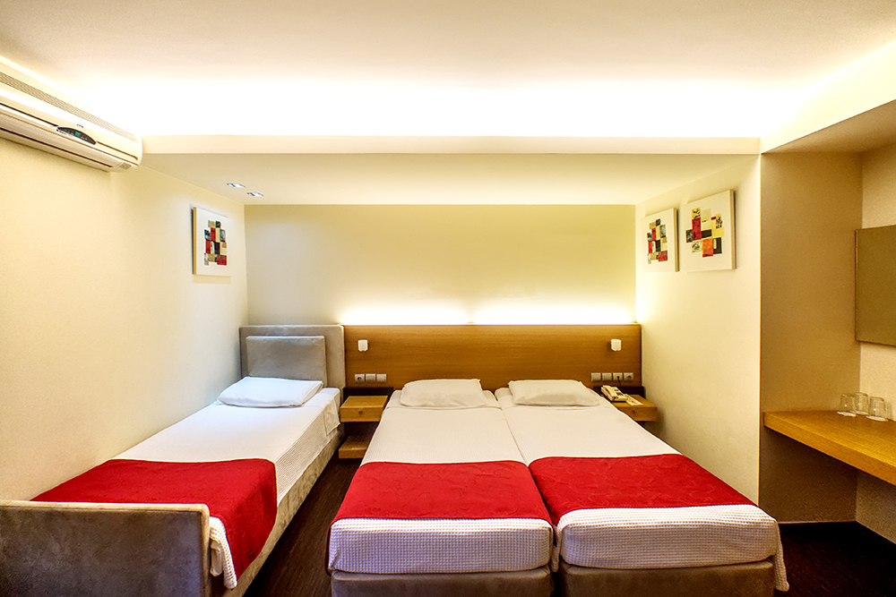 Capsis Hotel Thessaloniki - Triple room
